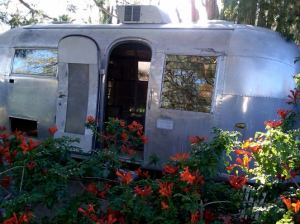 Airstream-Art-Studio-10